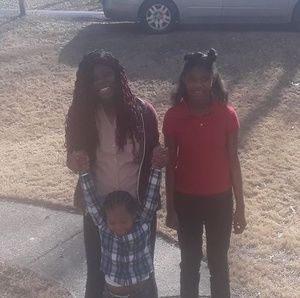 Meet your Posher, Derrik